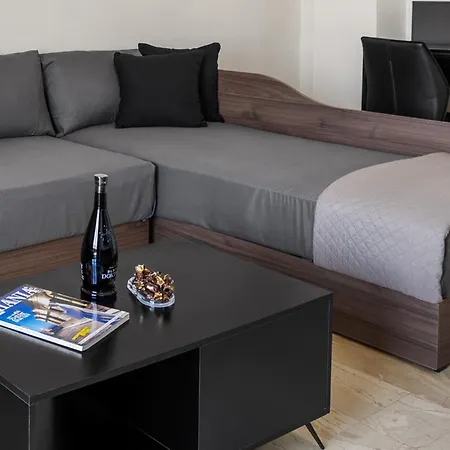 Lejlighed Uplevel Apartment, & Sea View Next To Old Port Chania (Crete)